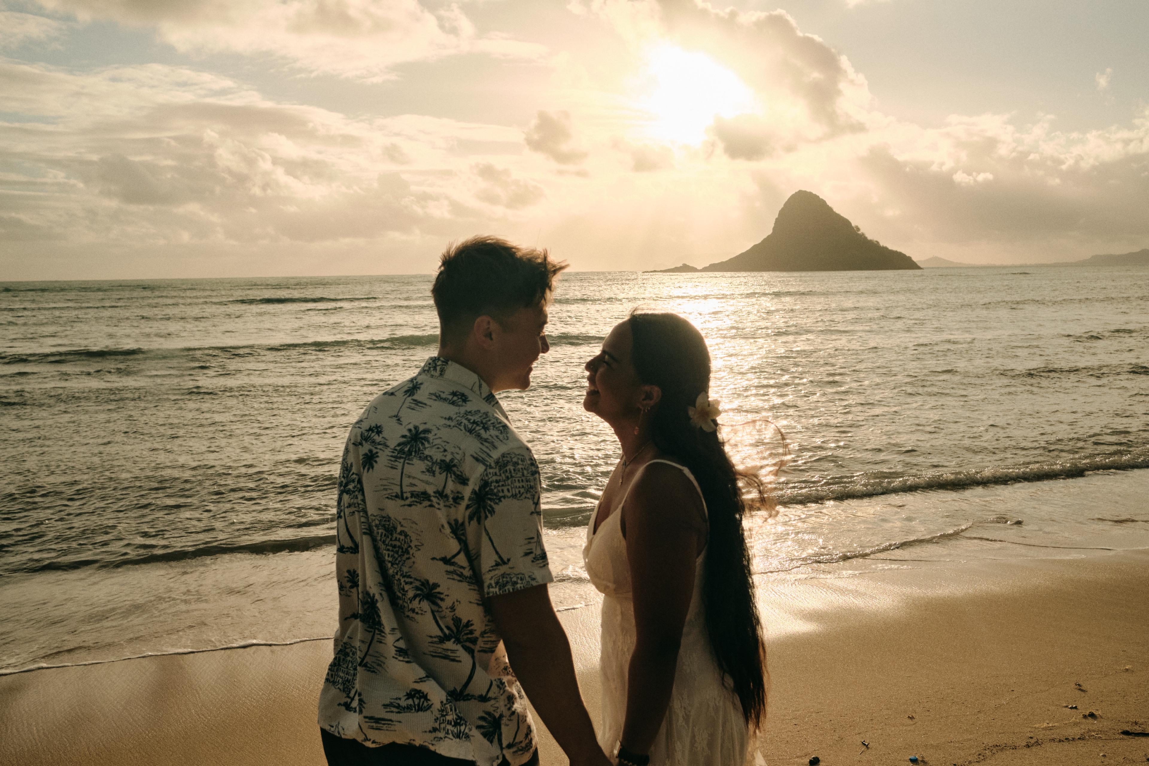 Couple Anniversary Photo Hawaii